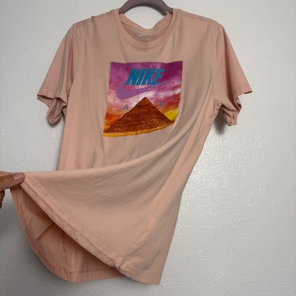 Nike Tan/Peach Short Sleeve Pyramid Graphic Tee - Picture 3 of 7
